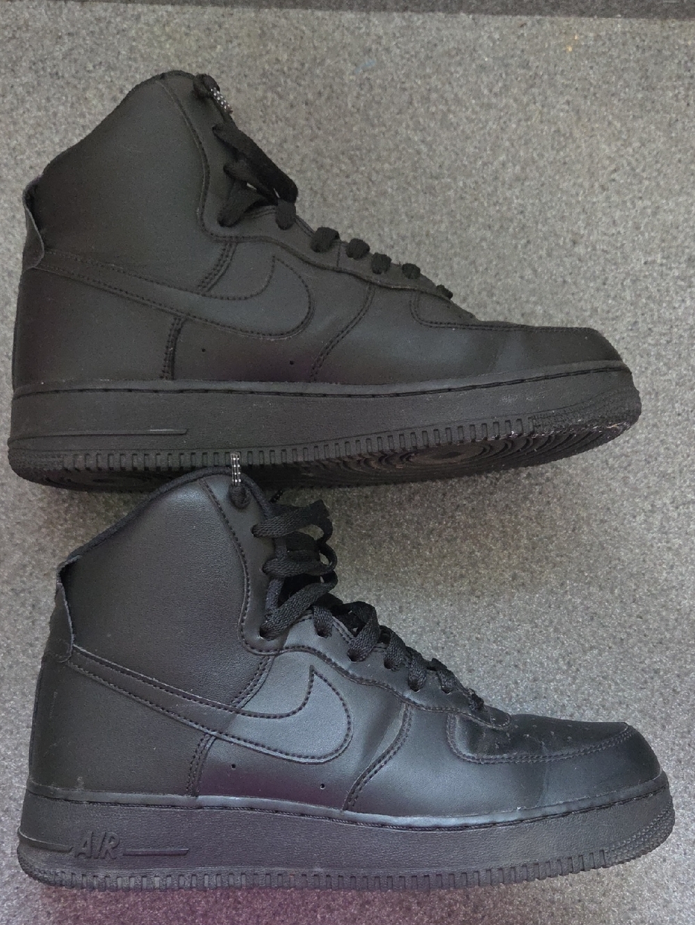 Nike Air Force One Triple Black '07 Hightop Sneakers No Straps